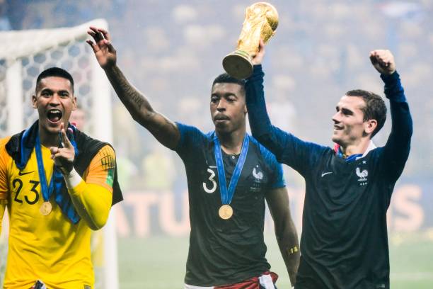 前桑托斯中 前桑托斯中