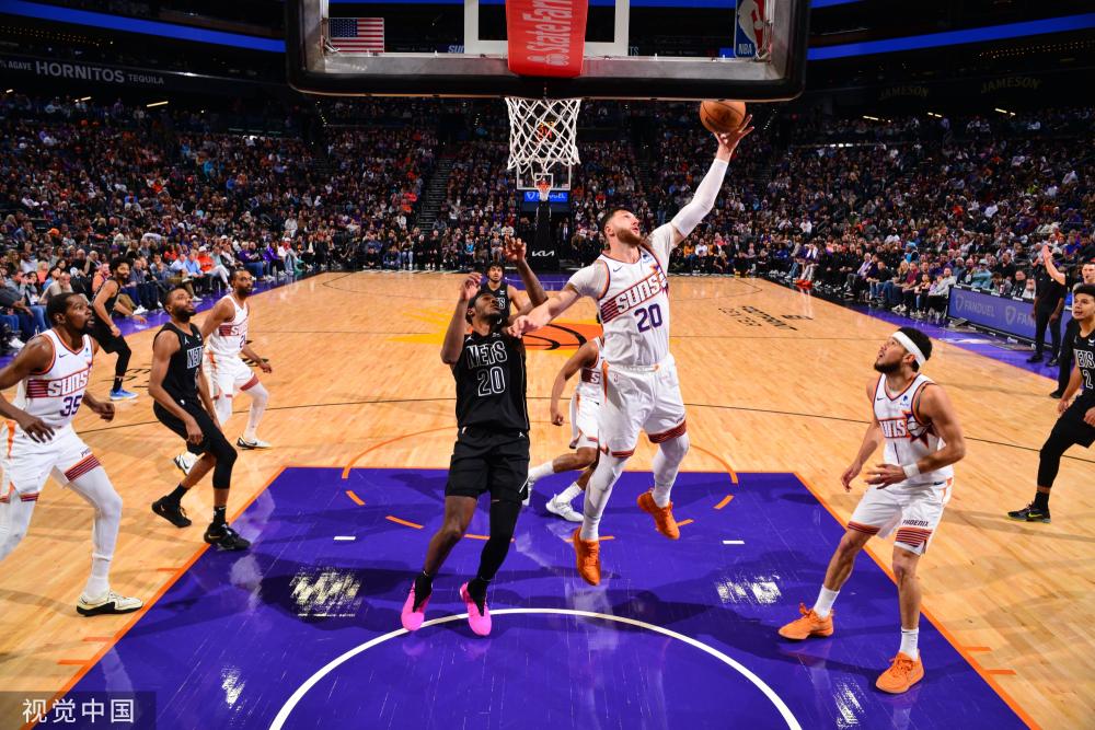 这座场馆内 这座场馆内