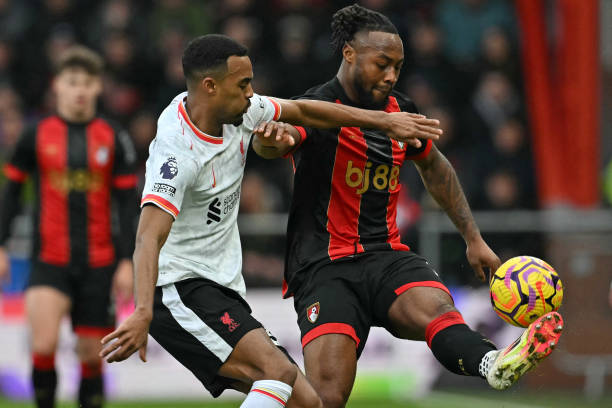 人更是险些 人更是险些